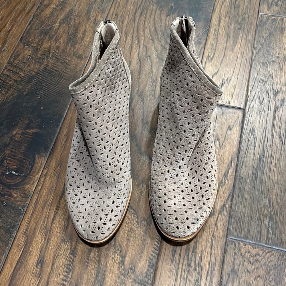 Lucky Brand Taupe Booties